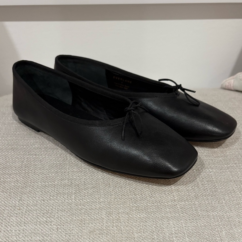 NWOT black Leather Everlane Day Ballet Flats sz 8